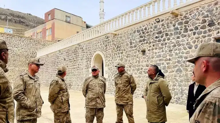 Jandarma, Mor Kuryakos Manastırı'nı Ziyaret Etti